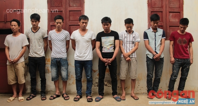 Các đối tượng tham gia vụ đánh bạc