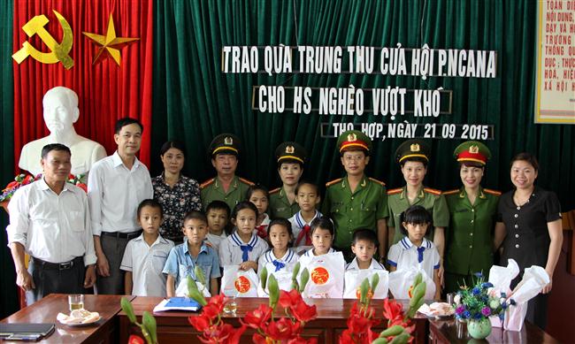 Sức lan toả từ những phong trào trong phụ nữ Công an Nghệ An