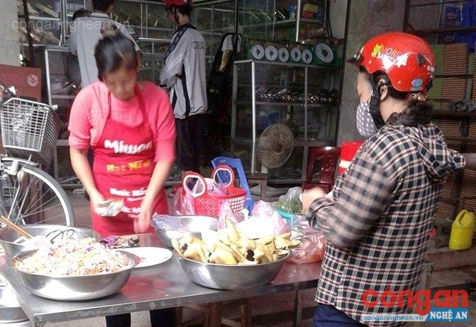 Nguy cơ mất an toàn vệ sinh từ thực phẩm sơ chế, chế biến sẵn