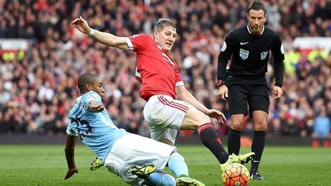 MU - Man City: Chia điểm