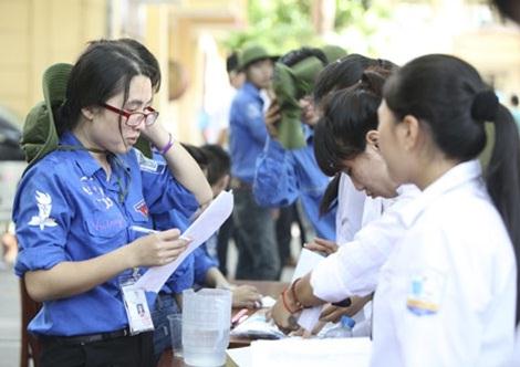 Gần 200.000 cử nhân thất nghiệp sẽ đi về đâu?
