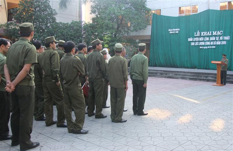 Tập huấn điều lệnh, quân sự, võ thuật cho lực lượng Công an xã