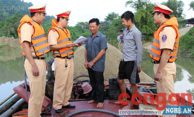 Phát huy truyền thống, lập nhiều chiến công