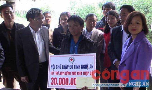 Khám bệnh miễn phí và chăm sóc sức khỏe cộng đồng