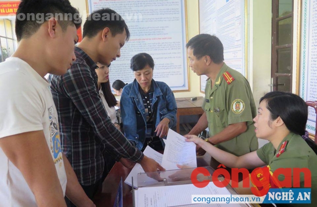 Quy định mới về gia hạn hộ chiếu