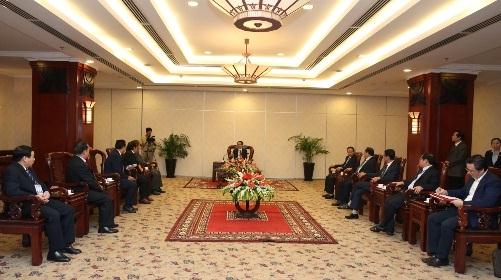 Phó Thủ tướng Vũ Đức Đam tiếp Chủ tịch Ủy ban quốc gia phòng, chống ma túy Lào Kou Chansina và Phó Chủ tịch Ủy ban quốc gia phòng, chống ma túy Campuchia Kao Khondara. Ảnh: VGP/Đình Nam