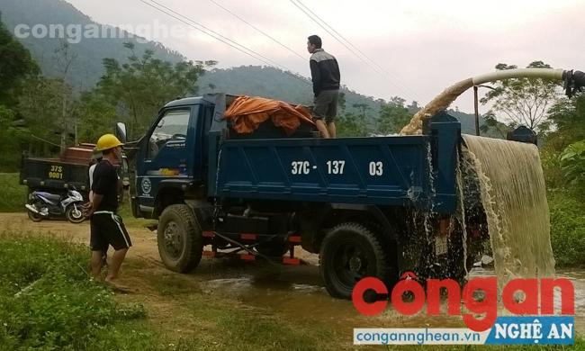 Điểm khai thác của Nguyễn Văn Đức tại bản Mờ, xã Châu Thôn, huyện Quế Phong, tỉnh Nghệ An (ảnh chụp ngày 7/12)