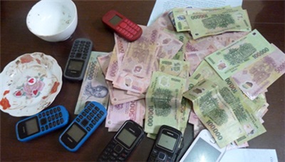 Một ngày, bắt 2 vụ, 19 đối tượng đánh bạc 'xóc đĩa'