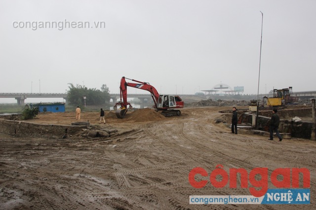 Bàn giao 6 bến cát cho chính quyền các địa phương