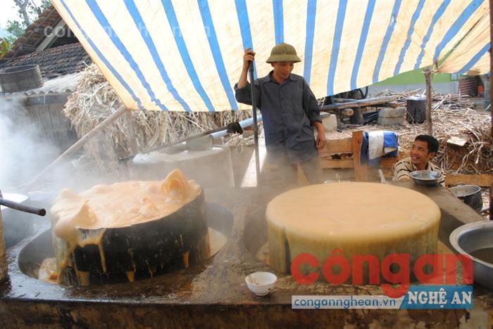 Mật mía Tân Hương vào vụ