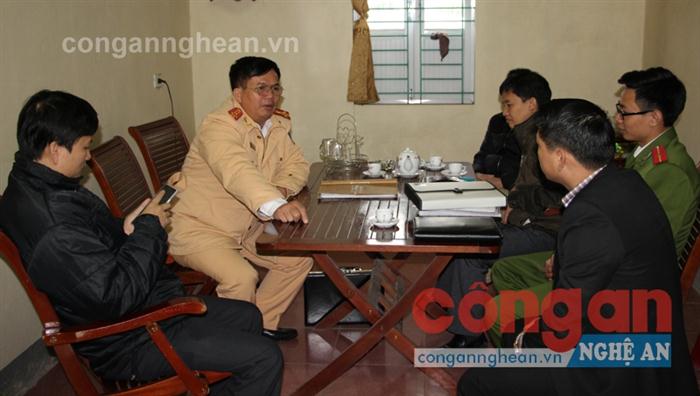 Bàn giao 6 bến cát cho chính quyền các địa phương