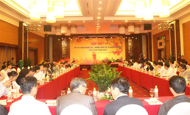 Hơn 38 tỉ đồng 'tết vì người nghèo'