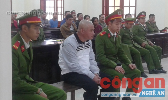 Phúc thẩm xét xử đường dây mua bán 110 bánh hêrôin