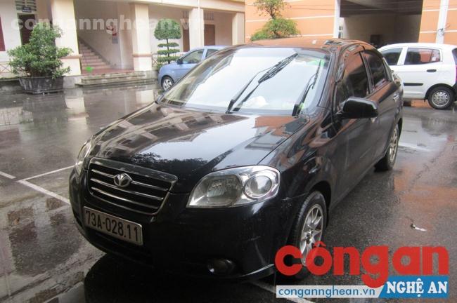 Chiếc xe ôtô 4 chỗ là phương tiện đối tượng dùng để vận chuyển ma túy trong vụ án