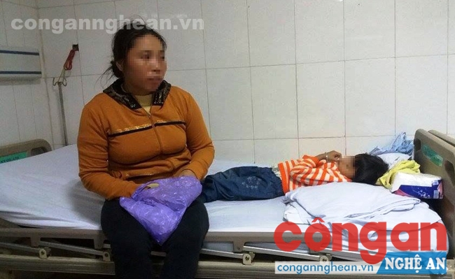 Cha đánh nhau vì mâu thuẫn, con bị chấn thương sọ não