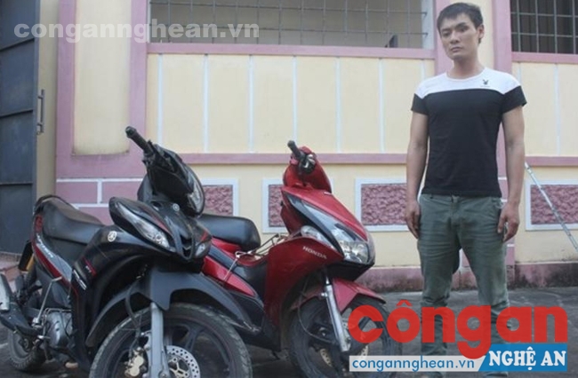 Tóm gọn 4 đối tượng chuyên trộm xe máy
