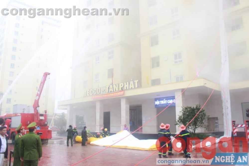 Diễn tập phương án PCCC tại tòa nhà Tecco Tân Phát