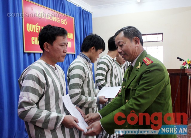 Nghệ An: 47 phạm nhân được giảm án phạt tù