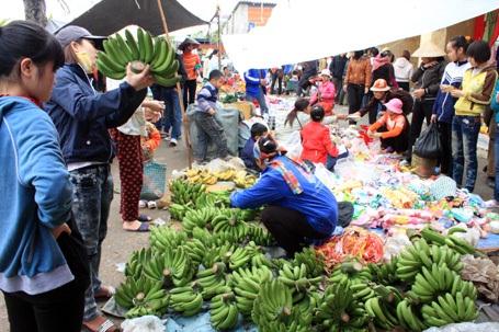 Dáng dấp chợ Tết xưa.