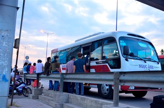 Công điện chấn chỉnh tình trạng 'xe dù, bến cóc'