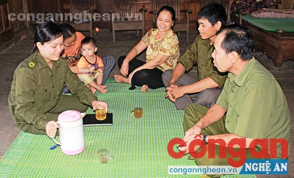 Người giữ ấm những bản làng biên giới