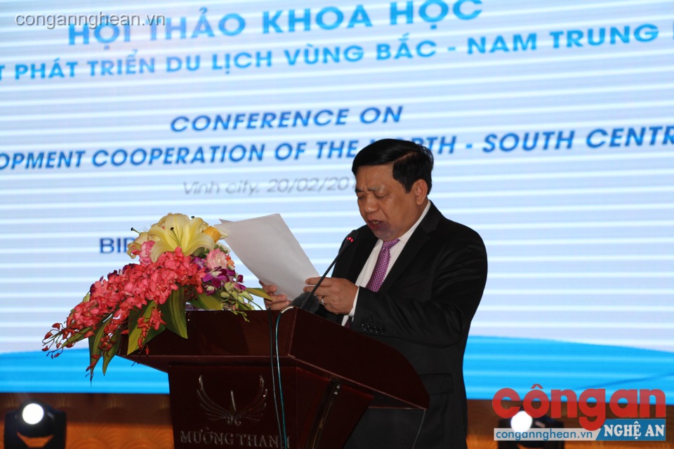 Đồng chí Nguyễn Xuân Đường- Phó Bí thư Tỉnh ủy, Chủ tịch UBND tỉnh phát biểu chào mừng Hội thảo