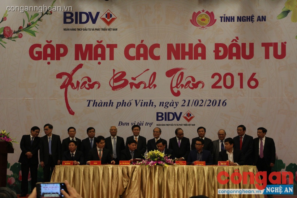 Nghệ An: Gặp mặt các nhà đầu tư Xuân Bính Thân 2016