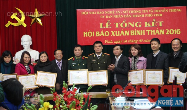 Tổng kết Hội báo xuân 2016