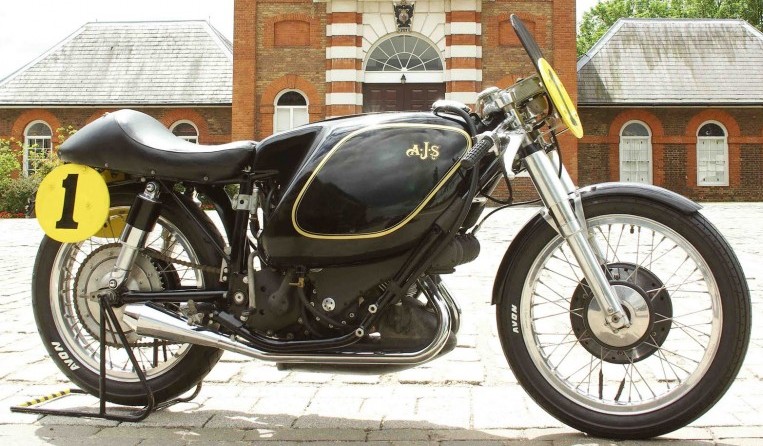 2. 1949 E90 AJS Porcupine – 7 triệu USD ( 157 tỷ VND )