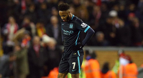 Sterling đã có một ngày thi đấu tệ hại khi gặp lại đội bóng cũ