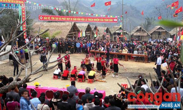 Khai hội Pu Nhạ Thầu năm 2016