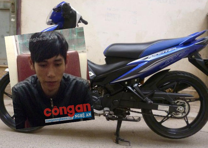 Lừa đảo chiếm đoạt xe máy