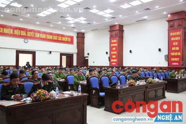 Toàn cảnh hội nghị