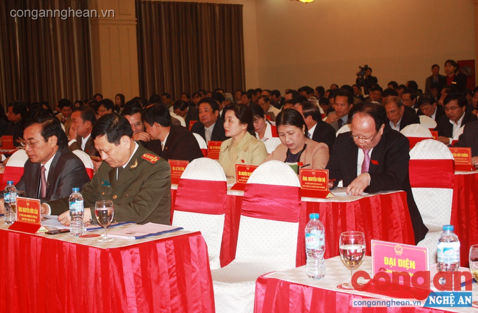 Các đại biểu tham dự hội nghị