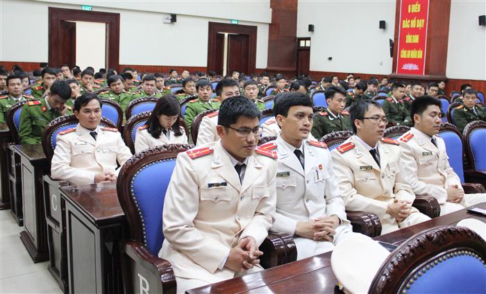 Các đoàn viên thanh niên tại buổi lễ