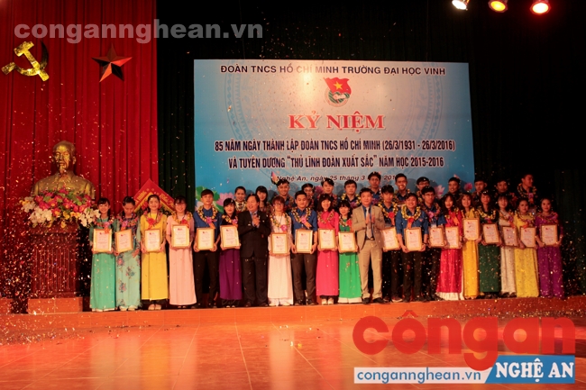 Tuyên dương 'Thủ lĩnh Đoàn xuất sắc'