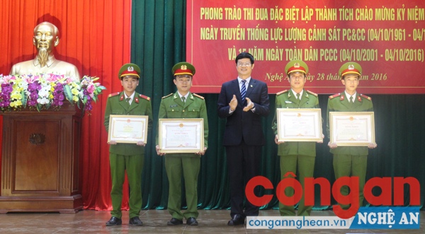 Cảnh sát PC&CC Nghệ An phát động phong trào thi đua đặc biệt