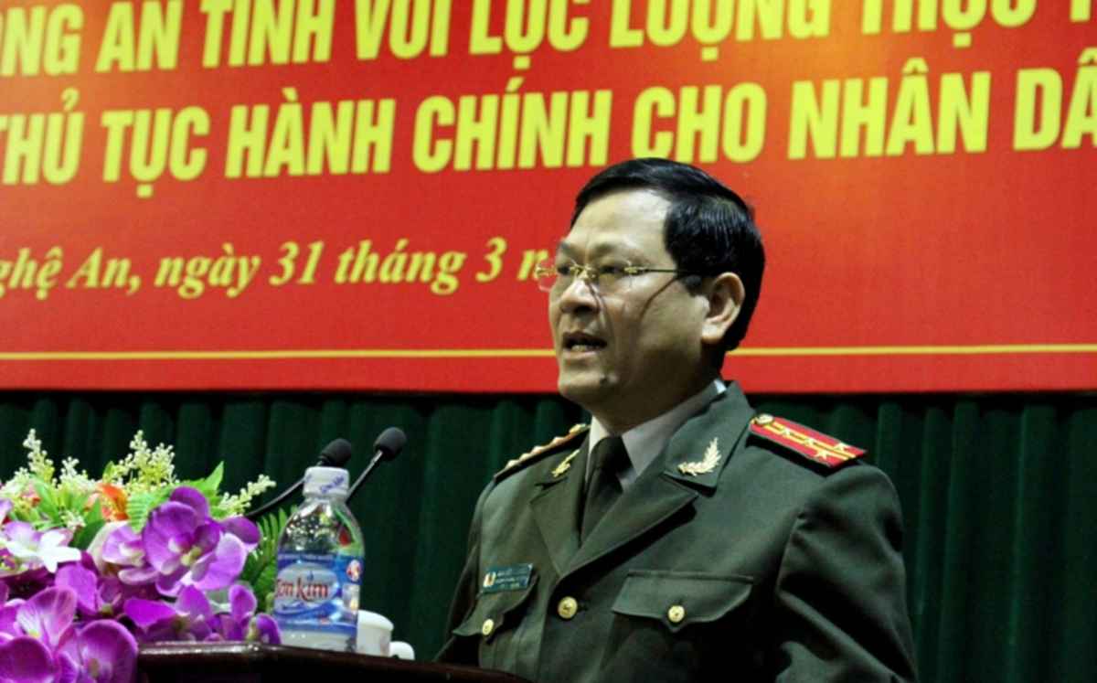 Giám đốc CA Nghệ An trực tiếp tháo gỡ những vướng mắc trong thủ tục hành chính