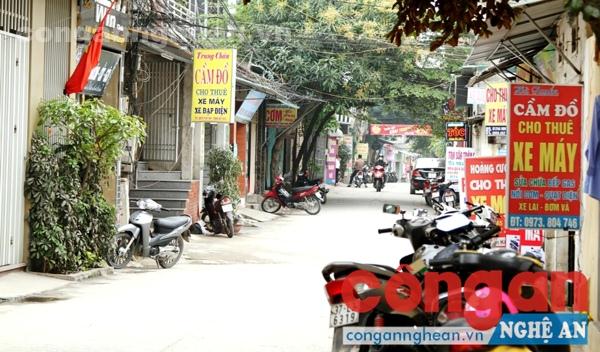 Cầm cố thẻ học sinh sinh viên: Thực trạng đáng lên án