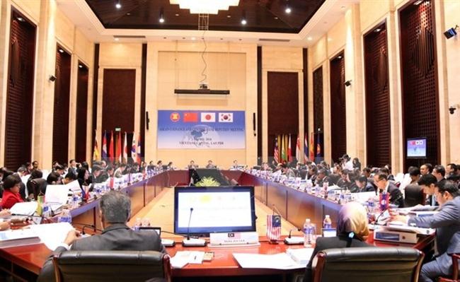 ASEAN + 3 tăng cường hợp tác tài chính