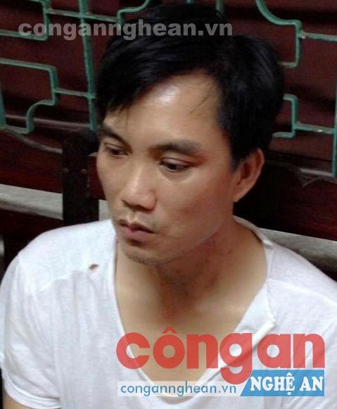 Bắt đối tượng mua bán lẻ ma túy