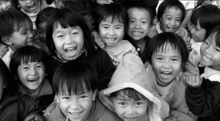 Trẻ em là người dưới mười sáu tuổi