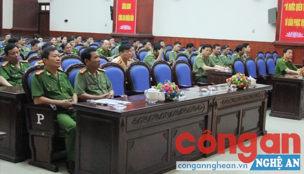 Các đại biểu tham dự lớp tập huấn