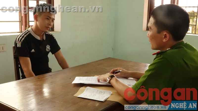 Trên đường mua hêrôin về dùng thì bị bắt