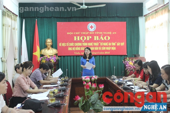Họp báo tuyên truyền Chương trình nghệ thuật 'Xứ Nghệ ân tình'
