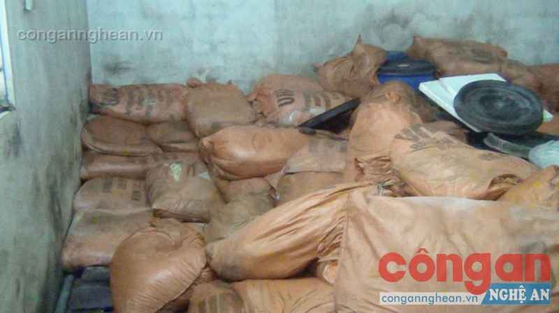 Măng được chứa trong các bì