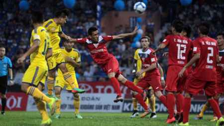 Thất bại 1-3 tại 'đất mỏ', SLNA lo lắng hành quân vào 'phố núi'