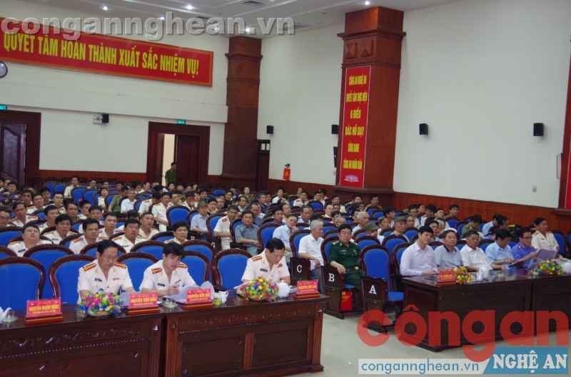 Các đại biểu dự lễ