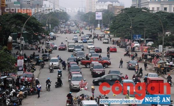 Sức nóng của thị trường ôtô và những tác động đi kèm