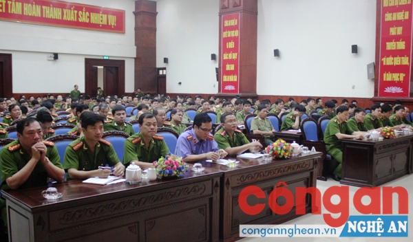 Các đại biểu dự Hội nghị tập huấn